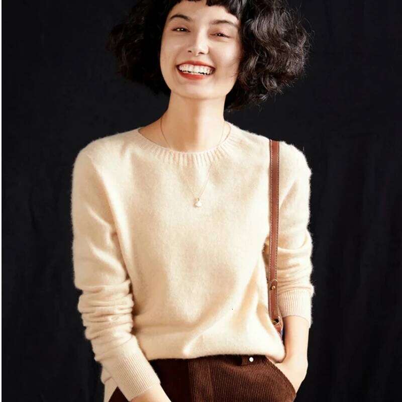 Women's Pullover Autumn/Winter 100% Pure Cashmere Casual Knitted Sweater Round Neck Loose Tops Basic Versatile Blouse Designer Sweater Women Bear