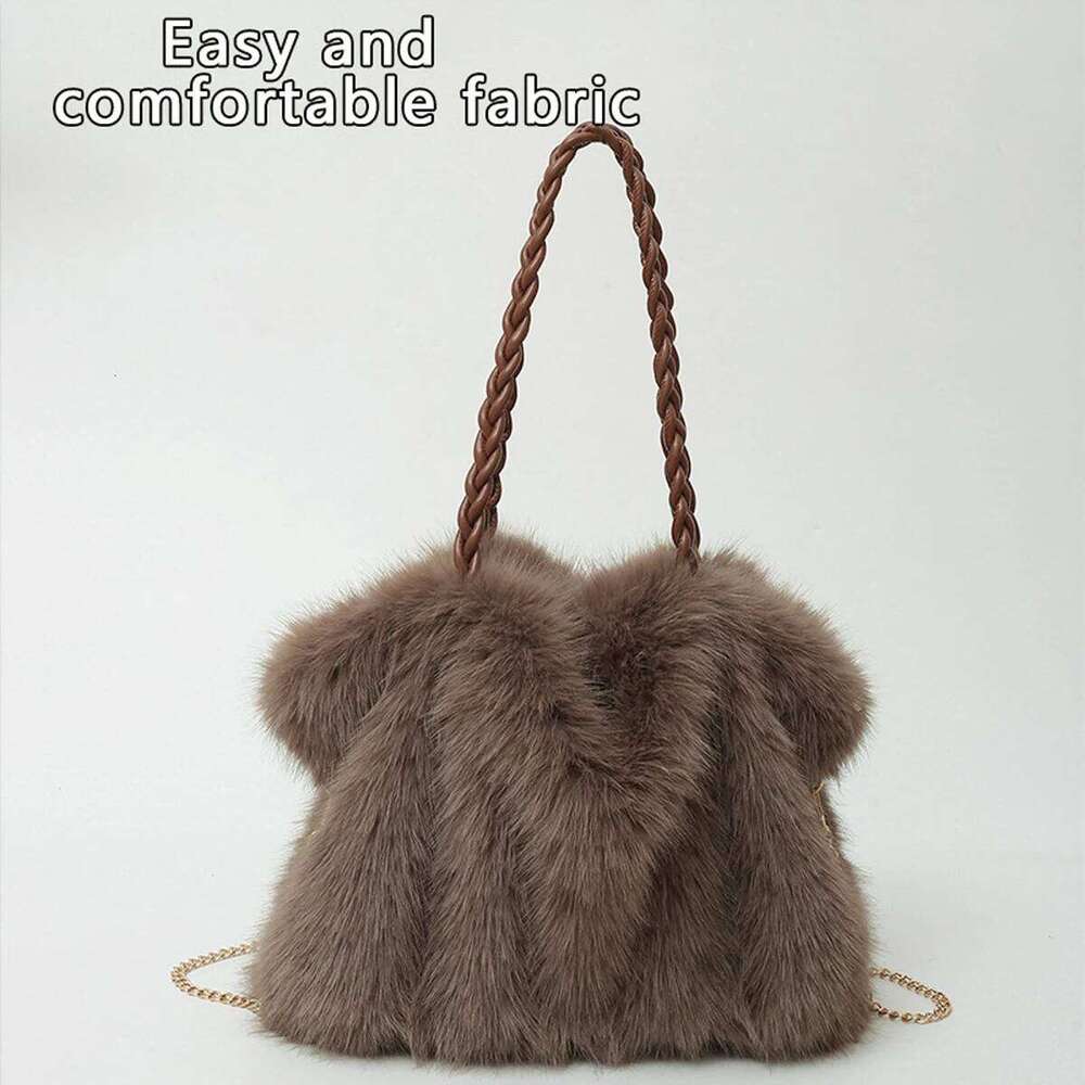 Women's Fashionable Plush Large Capacity Tote High-End Pleated Fox Fur Shoulder Crossbody Commuter Bag With Metal Chain