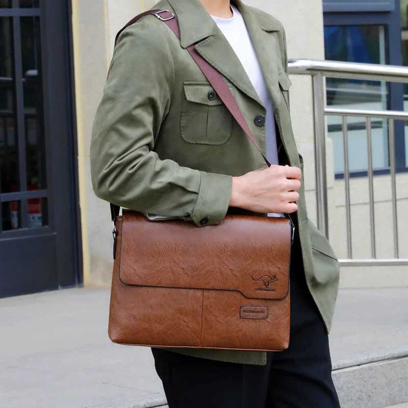 Fashion Business Shoder Bag For IPAD PU Leather Business Handbag Men Messenger Bag Large Side Sling Bag Fi Man Crossbody Bag Y251121