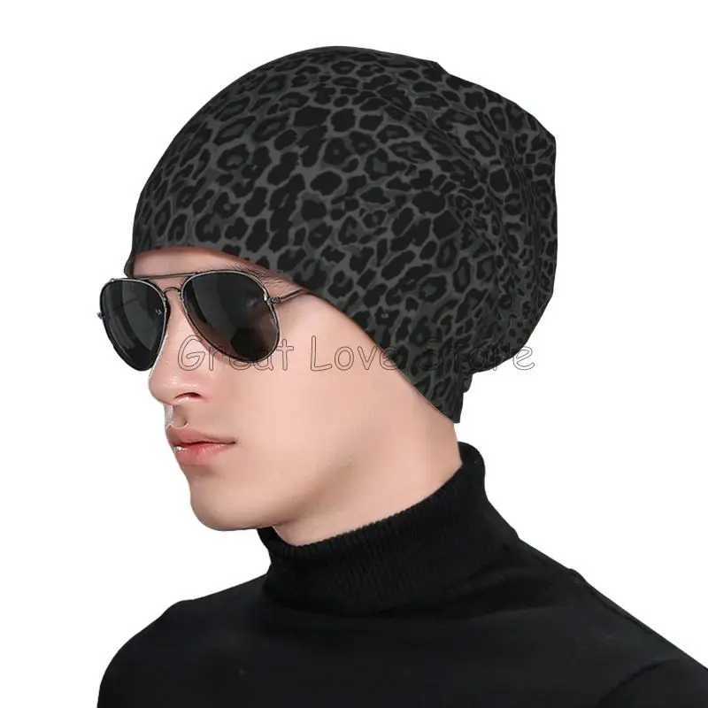 Black Leopard Print Beanie Hat Warm Bonnet Cap Adults Knitted Hats Headwear Vintage Street Skullies Beanies for Women MenXJ251030