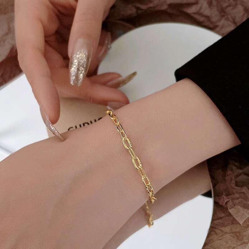 French Light Emed Titanium Steel Bracelet for Women Versatile Gold-Plated Niche Design Forest Style Simple Necklace Engraved