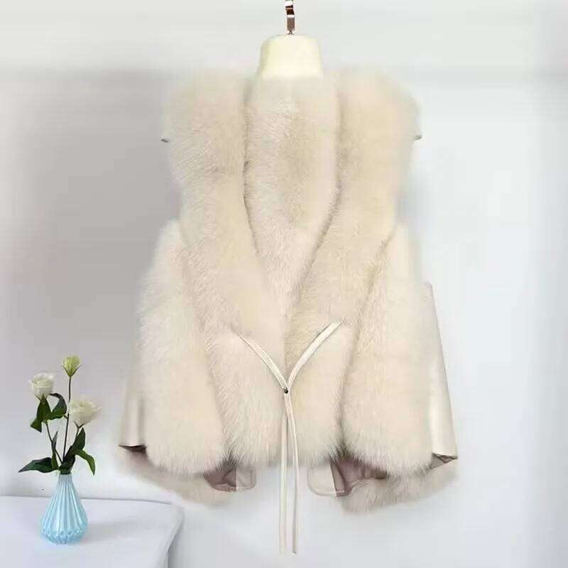 Women Loose Sleeveless Waistcoats Faux Plush Vests Female Autumn Winter Fashion Outwears Lady PU Leather Fur Vest New 2025