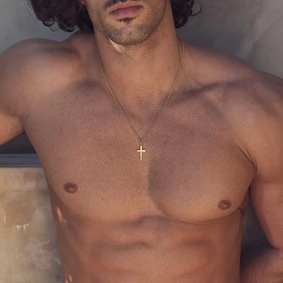 Mens Stainless Steel Cross Pendant Necklace 18k Gold Plated High Quality Christian Jewelry Gift for Christmas Birthday PartyXJ251030