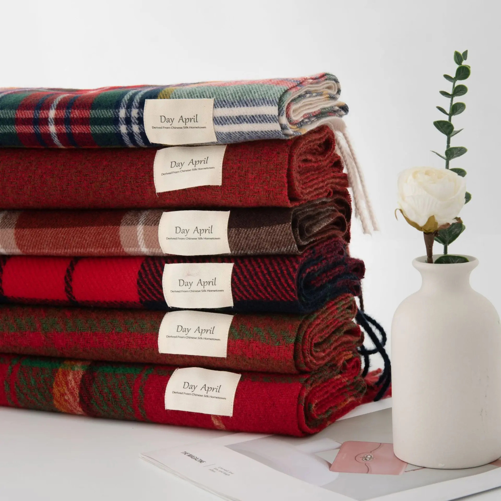 Christmas Red Scarf For Women Cashmere Plaid Printed Plush Scarf Trend Premium Warm Shawl Tassel Scarves 251023