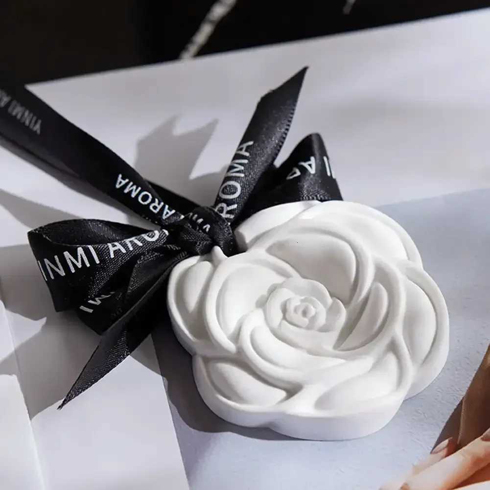 Camellia Flower Solid Air Purifying Balm Aromatherapy Plaster Wax Tablet Wardrobe Deodorizer Aromatic Air Freshener Longlasting W251030