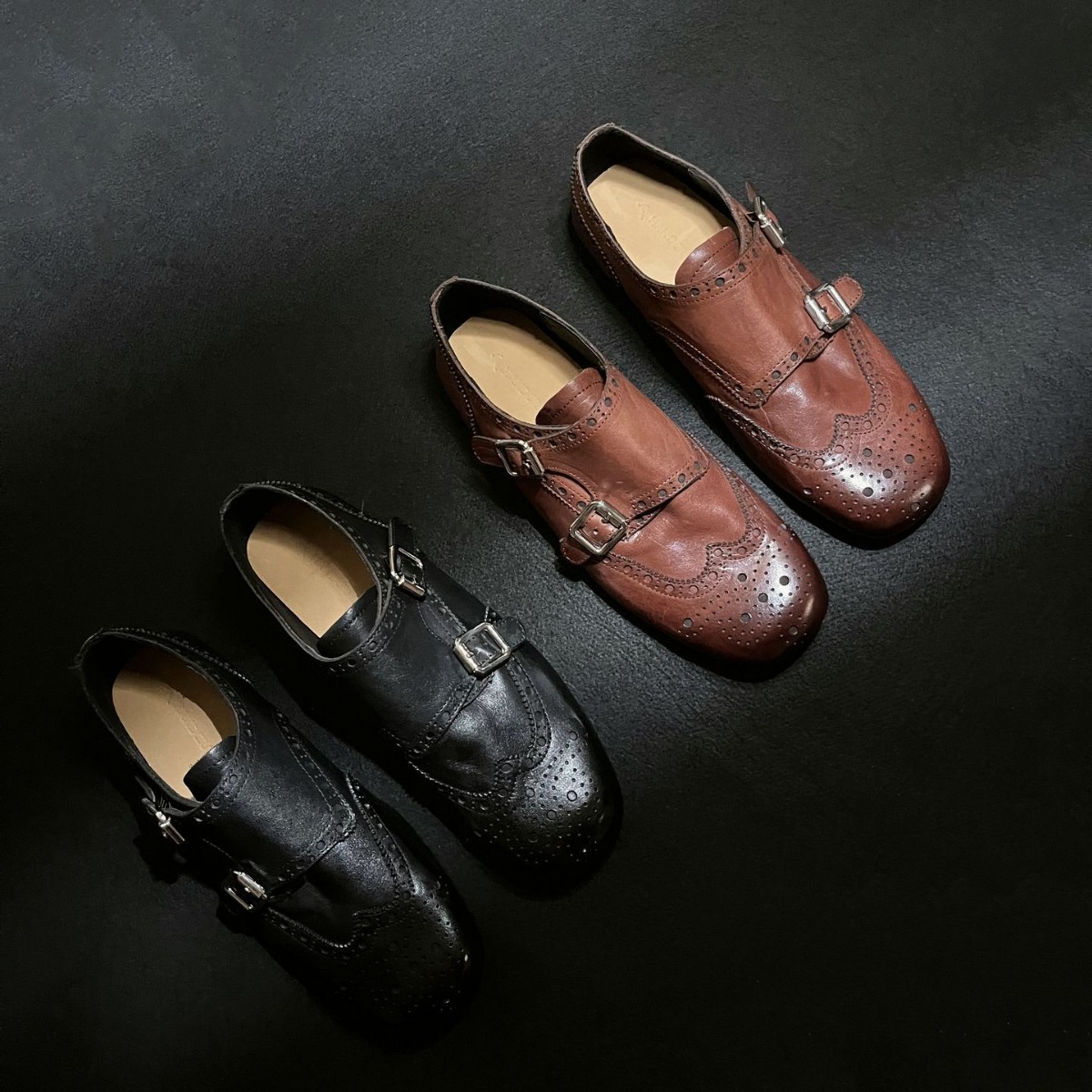 Retro leather hand-carved small leather shoes 2025 new British-style double-buckle single shoes are comfortable and increase the height of loafers for