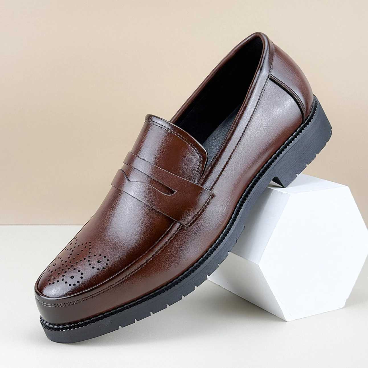 Mens Formal Leather Shoes British Style Oxford Loafers Round Toe Breathable NonSlip Business Dress Wedding Office Casual Shos Z251029