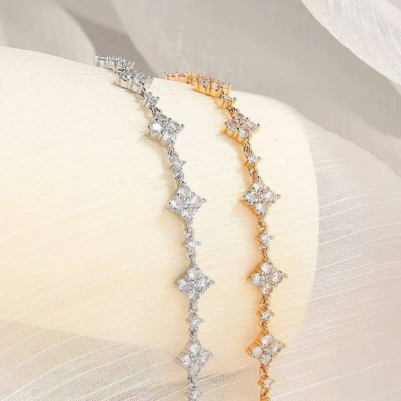 XRZ020 925 Sterling Silver Luxury Fashion Bracelet for Women 12mm Moissanite Moissanite Lucky Four Leaf Clover Fine Jewelry