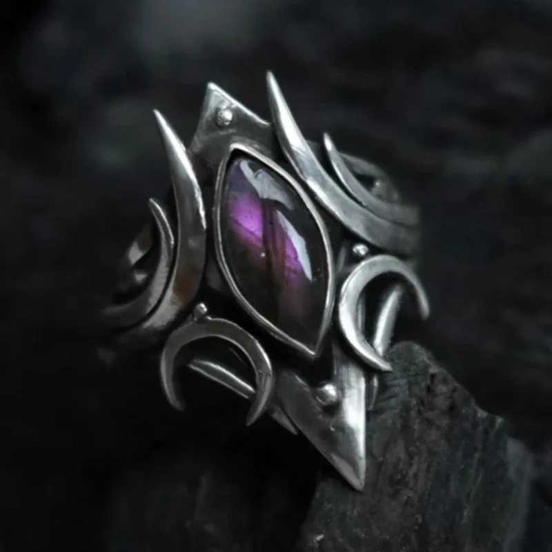 Gothic retro ring old trend index finger ring the same geometric simple purple zircon ring for men and womenW251030