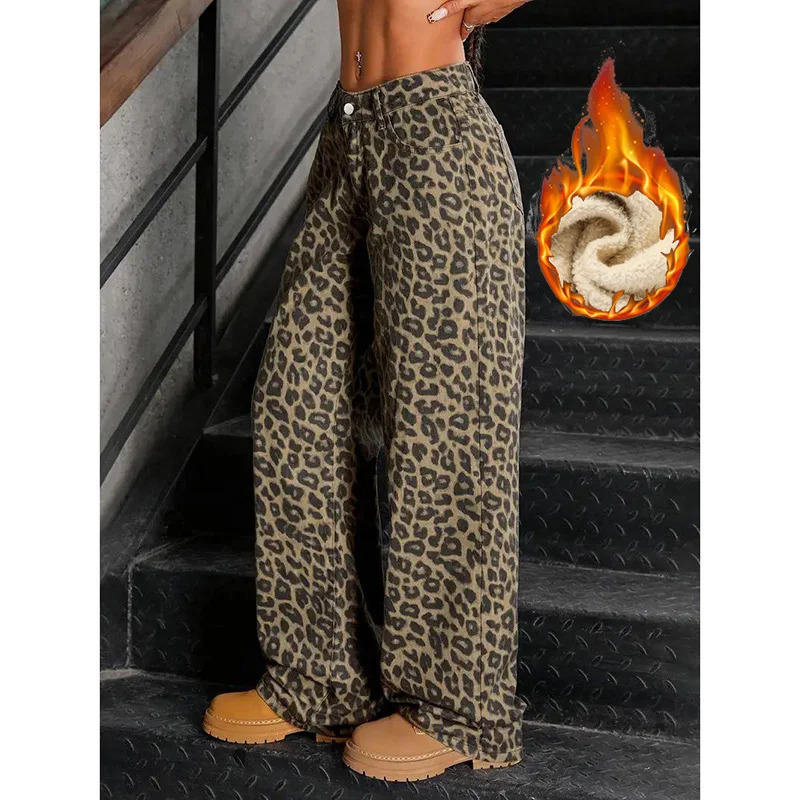 Winter Lady Slim Fit Plush Thermal Jeans Girls Snow Warm Fashion Leopard Print Denim Pants Women Fleece Wide Leg Trousers 251029