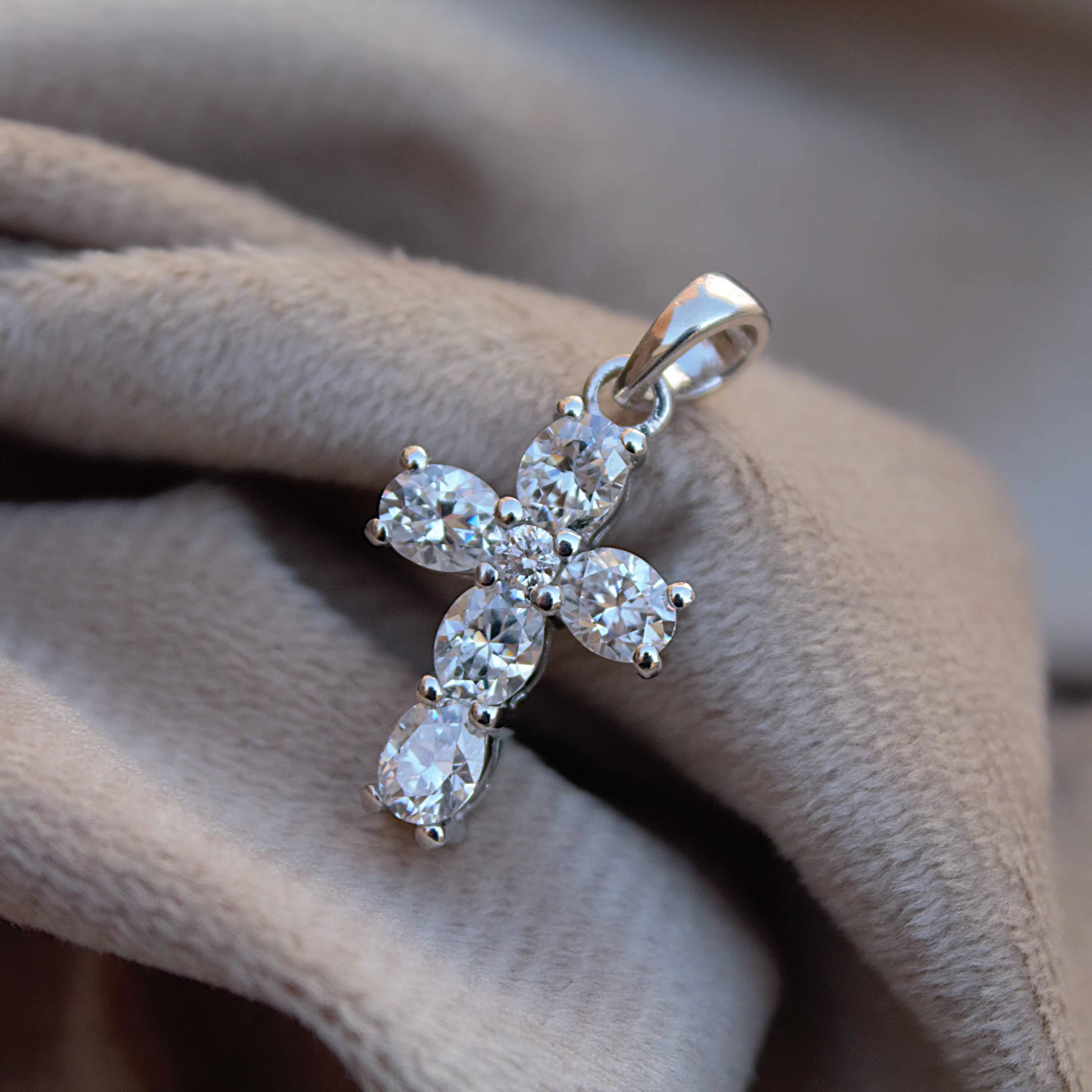 925 Sterling Silver Moissanite Cross Pendant Oval Cut Cross Pendant for Men Women Moissanite Silver Jewelry