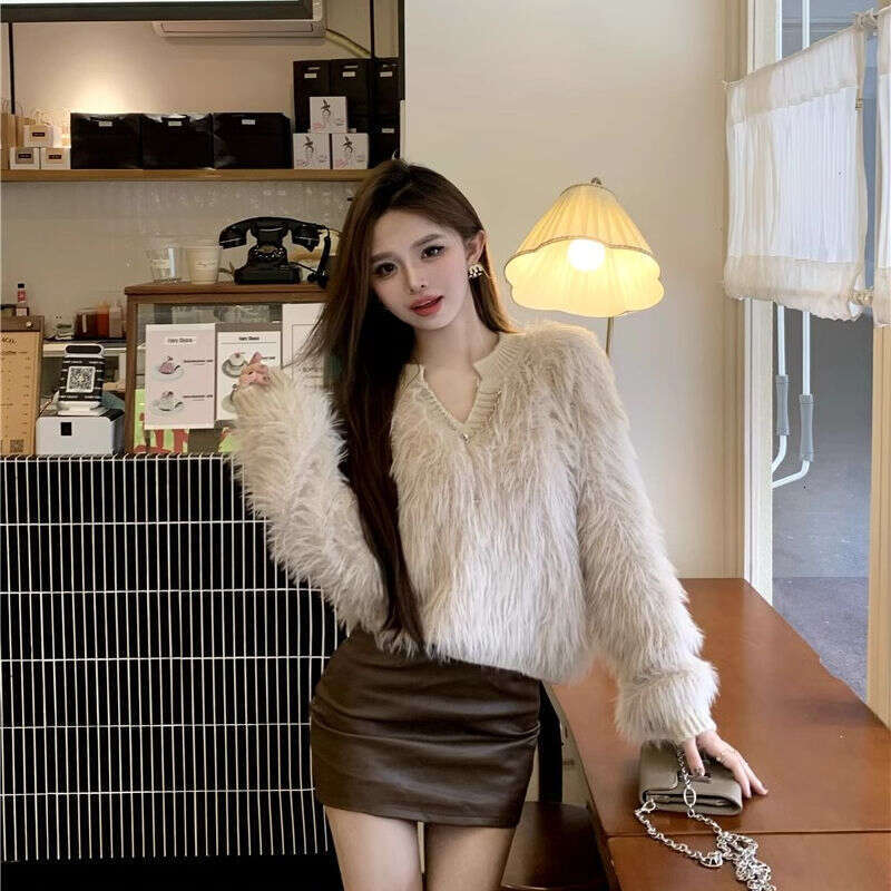 Design Sense Waterproof Mink Wool Sweater for Women, Autumn and Winter New Lazy Style Korean Version Fuzzy Knitted Pullover Outerwear Top