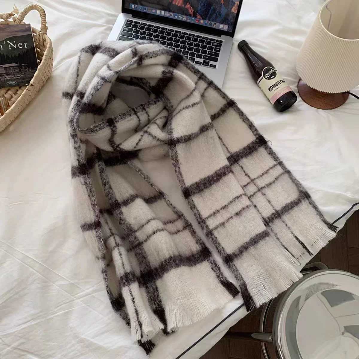 2025 New Fashionable and Versatile Scarf Thickened and Warm Plaid Shawl for Winter Gentle and Versatile Neck WarmerW251030