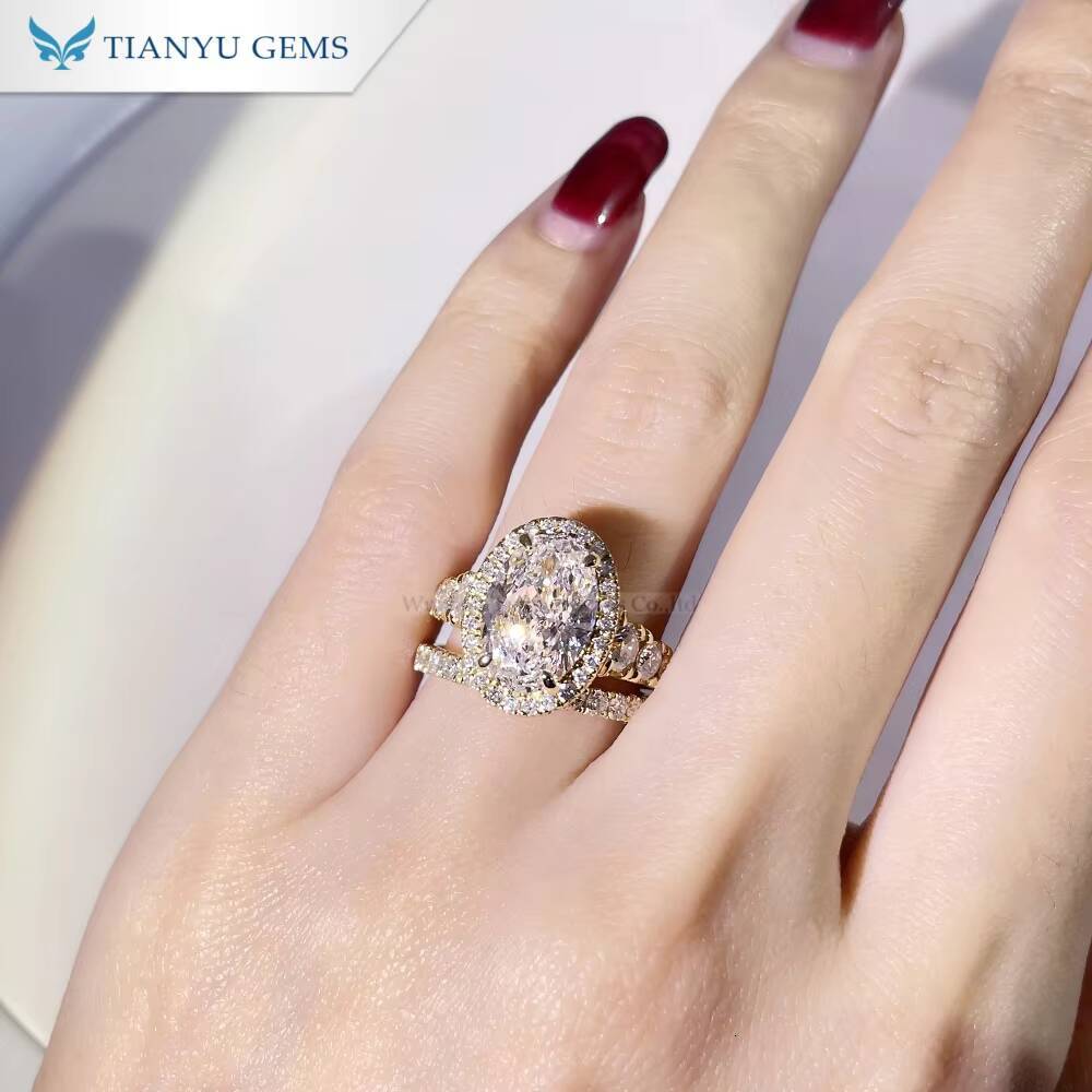 Tianyu Gems Oval Moissanite Diamond D VVS1 and halo 18k Yellow Gold Jewelry Ring Set for Women