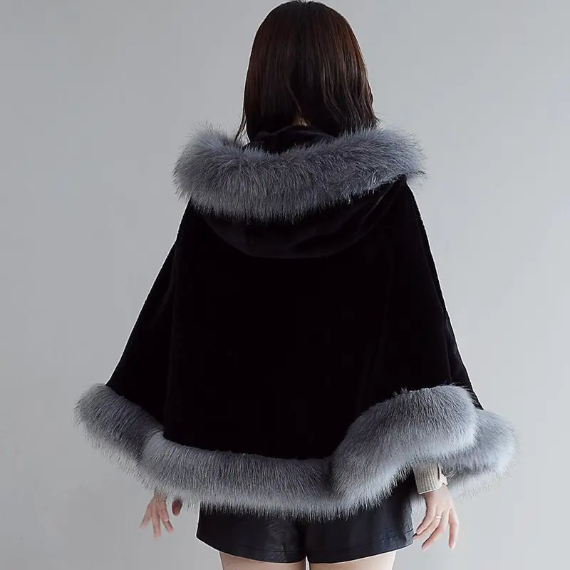 Plush Fur Coat Womens Water Lamb Fur Short Style Slim Fit and Slimming Fur Shawl Cape Fashion 251029