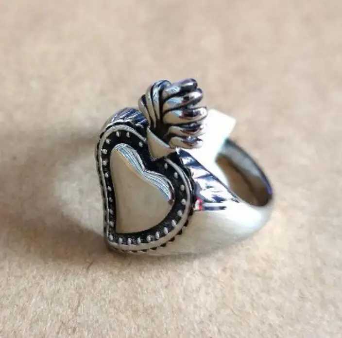 Fashion Crown Heart Ring Stainless Steel Jewelry Irish Celtic Knot Symbol Biker Wedding Ring for Women Girls 7731BW251030