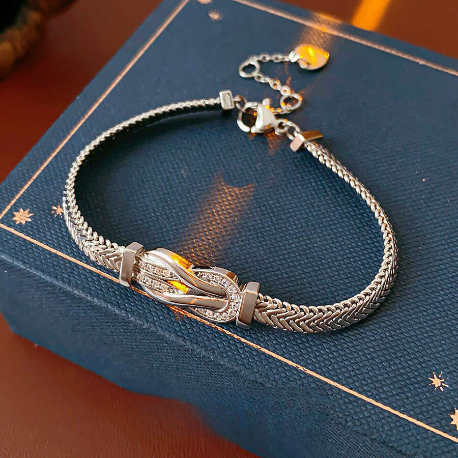 Designer luxury bangle Encrusted U Shaped Trapezoidal Heart Light High End Exquisite Bracelet Personality Minimalist Style Jewelry