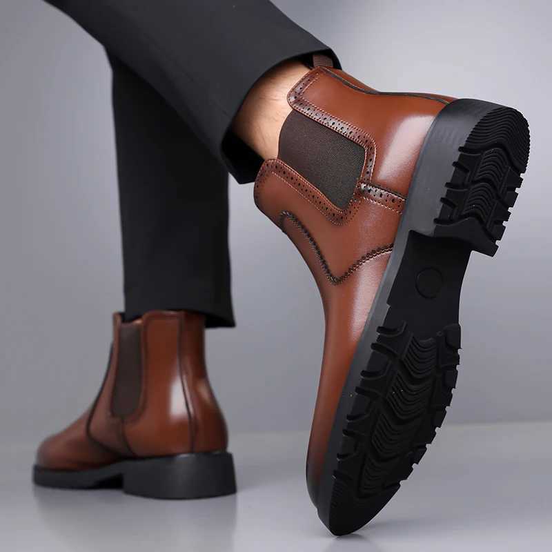 Mens Classic Retro Chelsea Boots Mens Fashion Leather Ankle Boots Men British Style Short Boots Hightop Men Casual Shoes Z251029