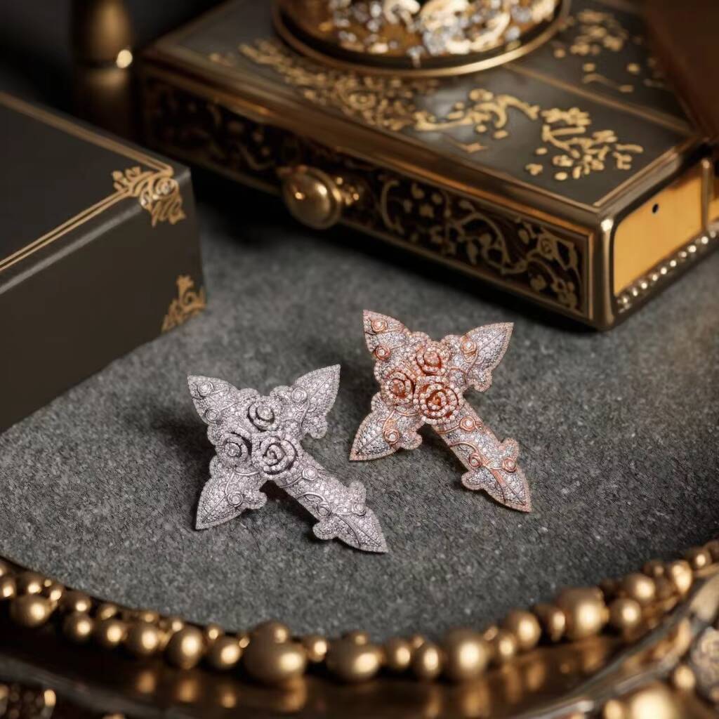 GRA D Color Moissanite Iced Out Mens Fine Cluster Flower Rose Cross Pendant With 925 Sterling Silver Pass Diamond Tester