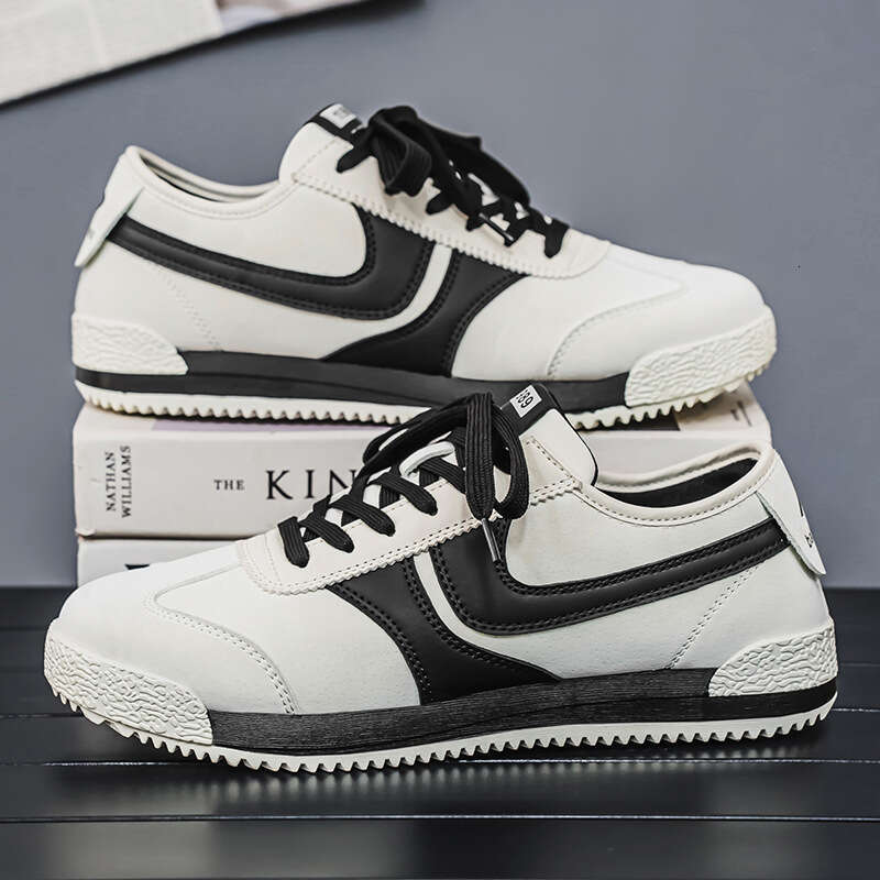 2025 New Spring and Autumn Ultra Lightweight American Style Solid Color Dopamine Soft Sole Versatile Casual Men's Shoes