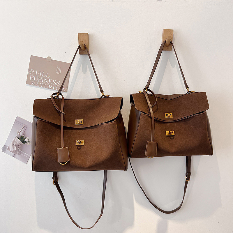New retro women's suede leather bag, new commuting shoulder bag, crossbody bag, suede leather handbag, trendy luxury designer bag
