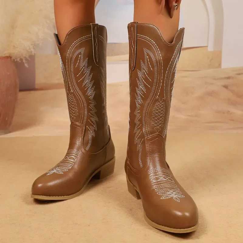 Western Embroidered Knight Boots Winter Womens Retro Style Roung Head Thick Heel VMid Calf Boots New Hot Sale of Women Shoes Z251029