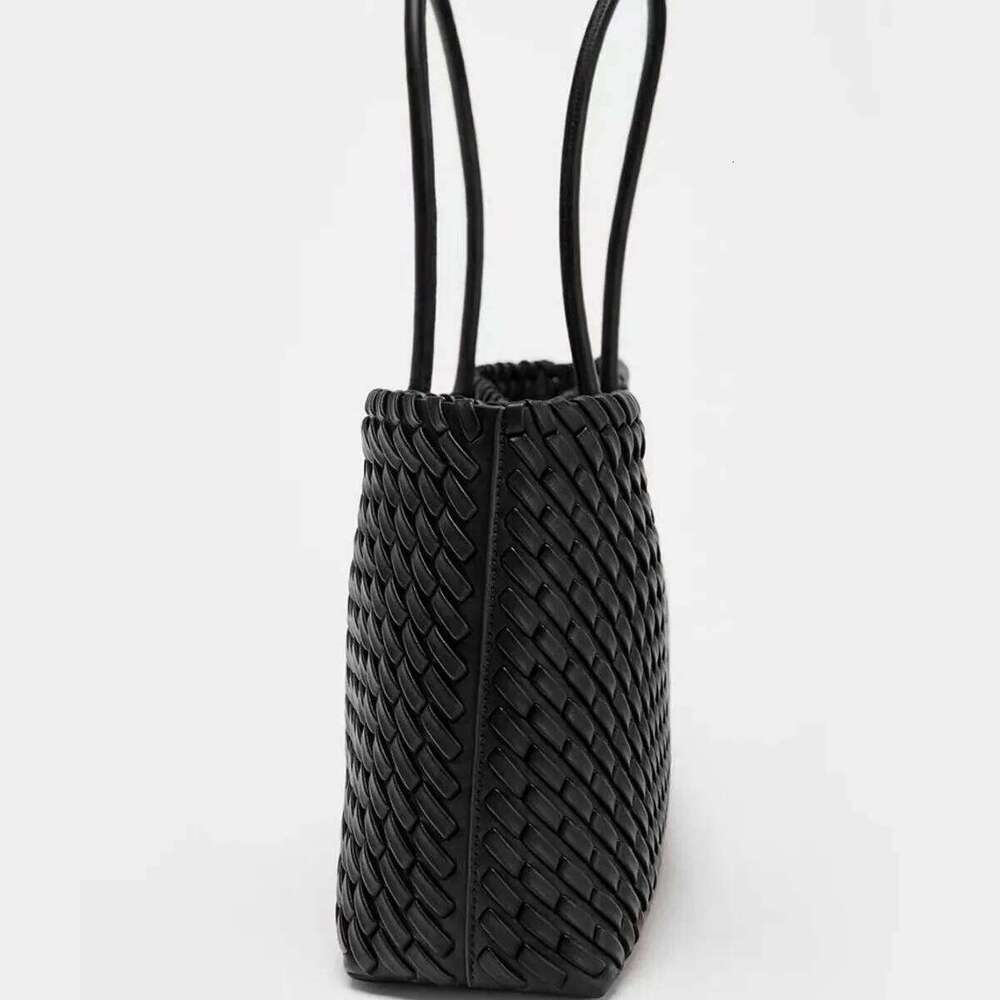 Large Capacity Woven Tote Top Handle Handbag Commuting Designer Bags For Women Shoulder Bag NEW Soft Shopper Purses