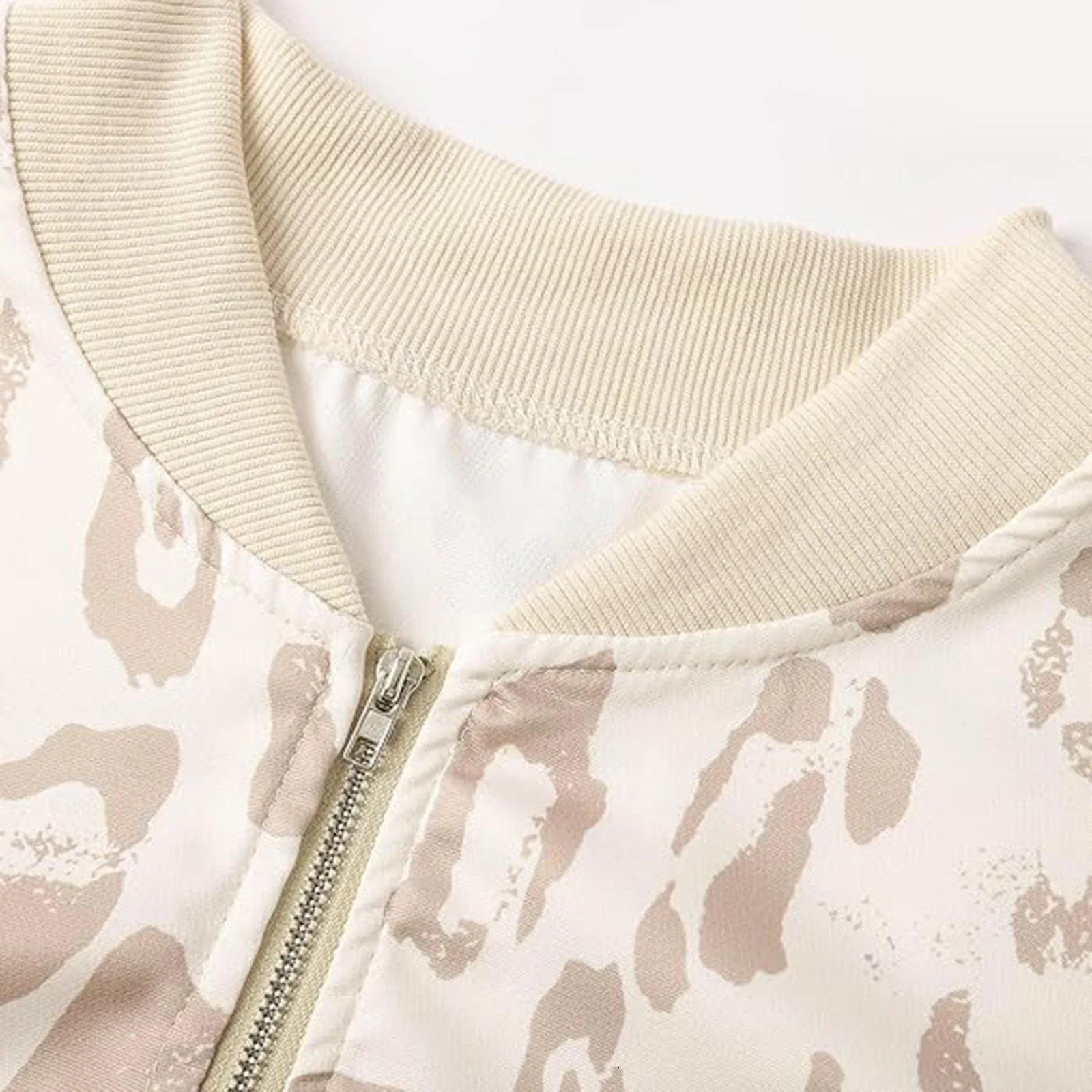 Women Plus Size Bomber Jackets Leopard Printed Long Sleeve Zip Up Mock Neck Baseball Coats Trend Streetwear Casual Outwear 251029