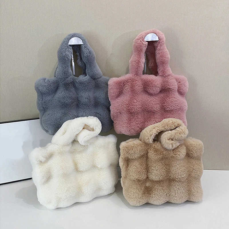 New Women Fluffy Shoulder Bags Autumn Winter Tophandle Handbag Girls Plush Tote Bag Solid Color Commuter Versatile Handle Bag M251030