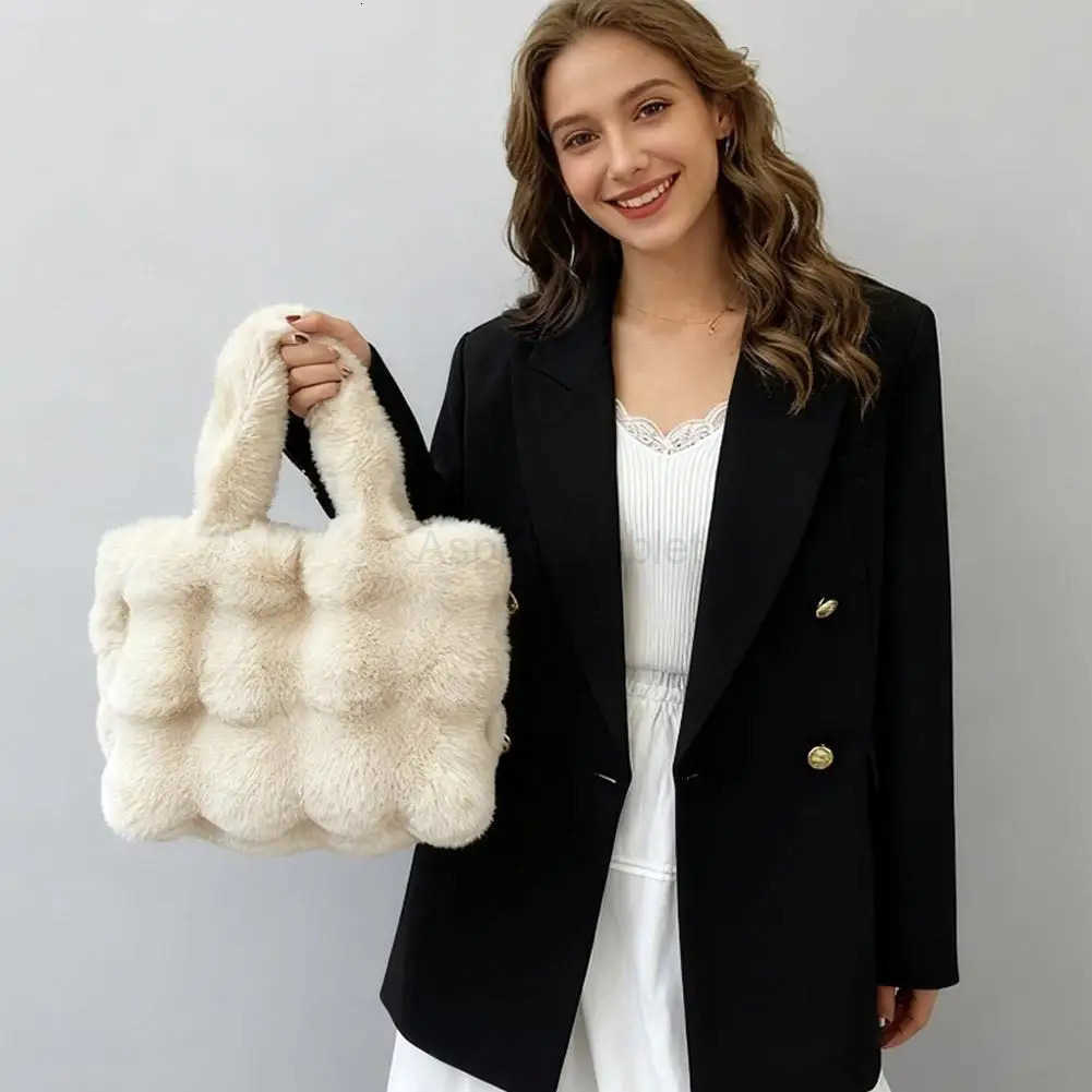 Fluffy Tote Bags Winter Furry Purse for Women Y2K Faux Fur Bag Fuzzy Shoulder Handbag M251030
