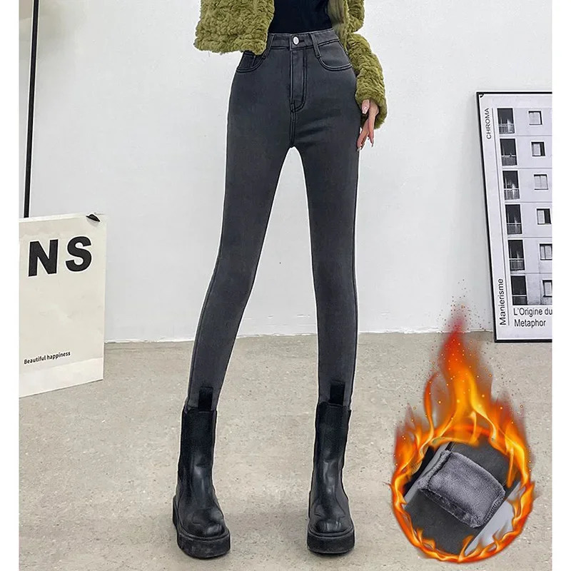 Winter Women Chic Fleece Thermal High Waist Jeans Lady Snow Warm Plush Denim Pants Girls Classic Fashion Straight Leg Trousers 251029