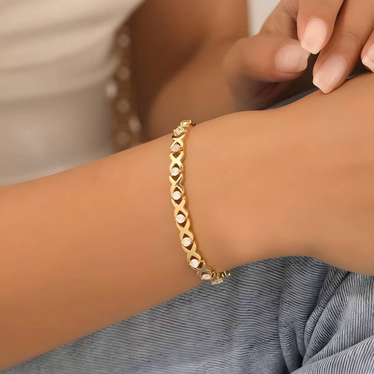 Light Luxury XShaped D Colour VVS GRA Moissanite Tennis Bracelet 925 Silver Gold Plated Wedding Party Bangles for Women Perfect