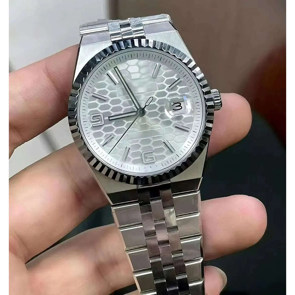 The 2025 new Landdweller Superbo movement, 40mm stainless steel automatic with transparent waterproof back, is a business watch