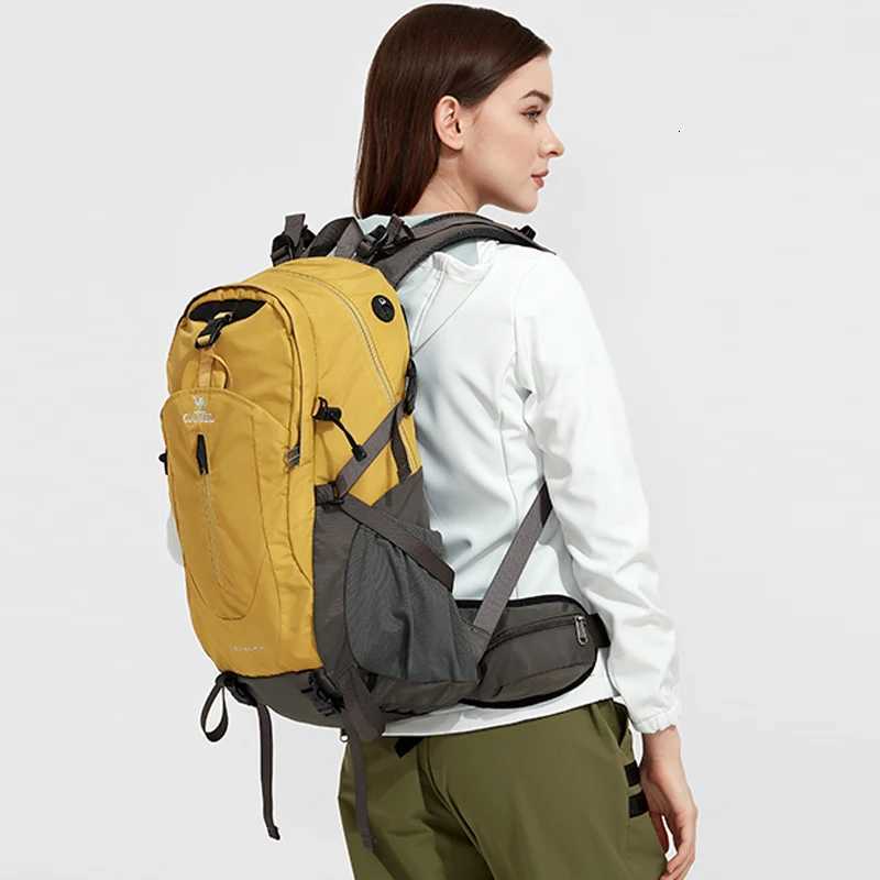 GOLDEN CAMEL Outdoor Mountaineering Bag Backpack Large Capacity Portable Camping Hiking Men And Women Antisplash Wearresistant H251029