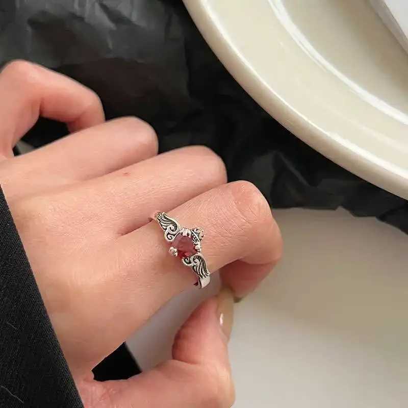 Heart Red Zircon Rings for Women Retro Gothic Crown Wing Silvery Ring Fashion JewelryW251030