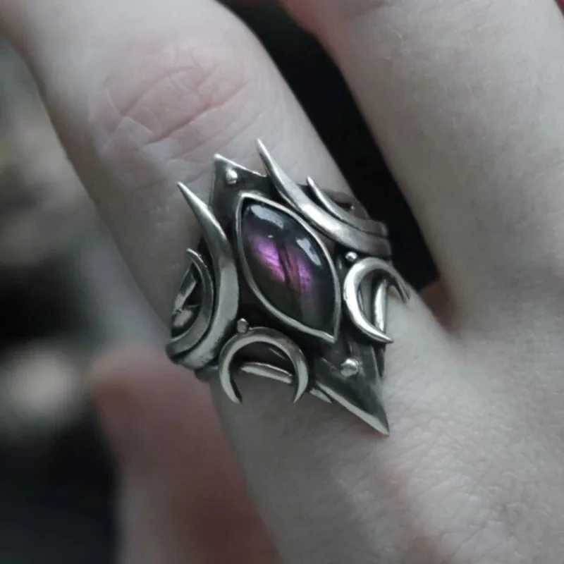 Gothic retro ring old trend index finger ring the same geometric simple purple zircon ring for men and womenW251030