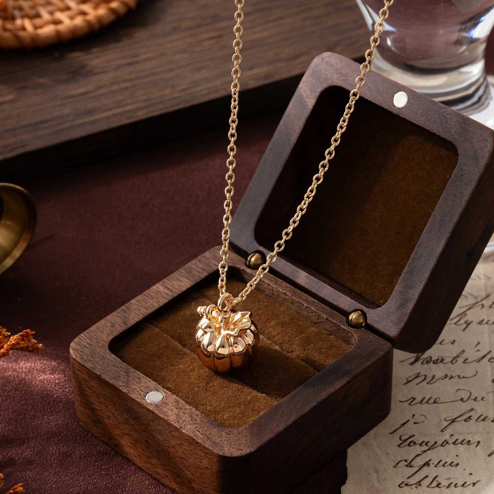 Halloween Magic Pumpkin Necklace Vintage Personalized Pumpkin Pendant Necklace Jewelry AccessoriesXJ251030