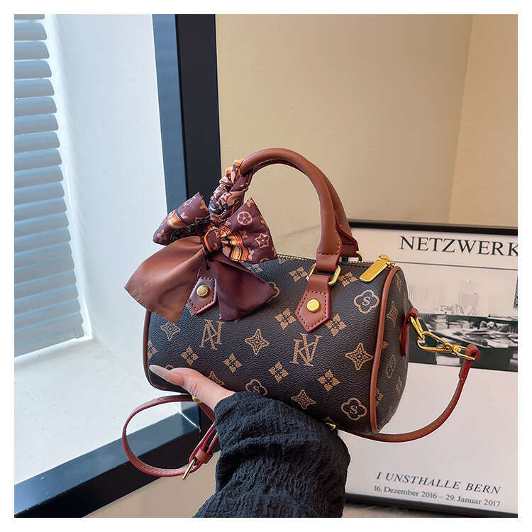 Boston Classic Print Simple Elegant Commuting Travel Special Offer Handbag Shoulder Women's Bag designer bag