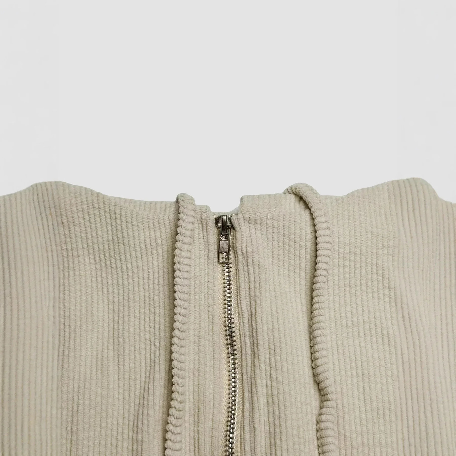 Fashionable Ladies Hoodie And Pants Set TwoPiece Casual Outfit Polyester Fiber Made in China Stylish Womens Ensemble 251029