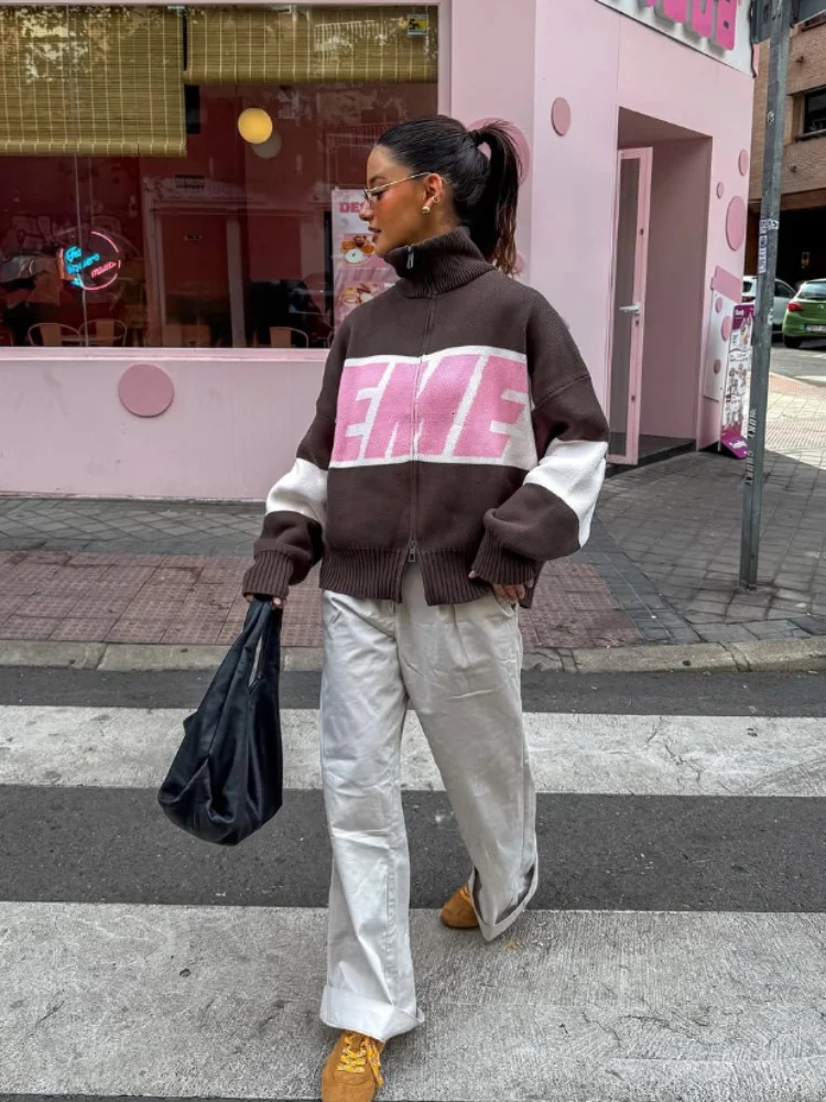 Letter Patchwork Knitted Cardigan Women Casual Standcollar Loose Roundneck Knitwear Lady 2025 Fashion Autumn Winter Sweater 251029