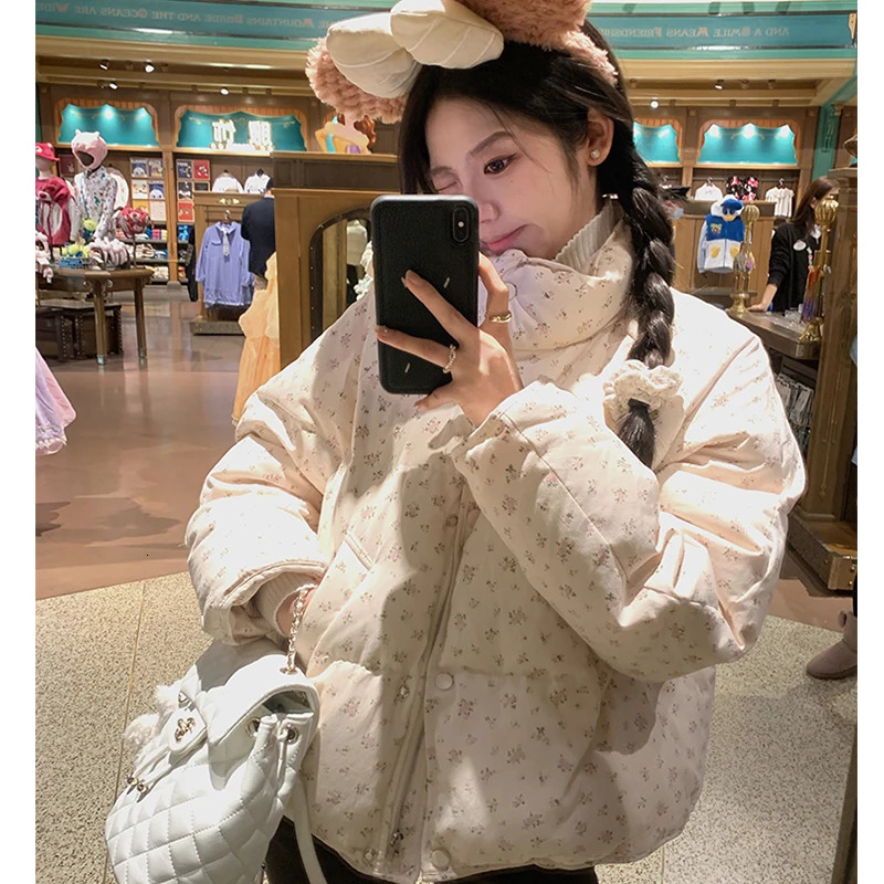 2024 Style Parkas Small Flowers Lapel Female Short Coat Down Cotton Jacket Loose Bread Clothing Womens Y2k 251015