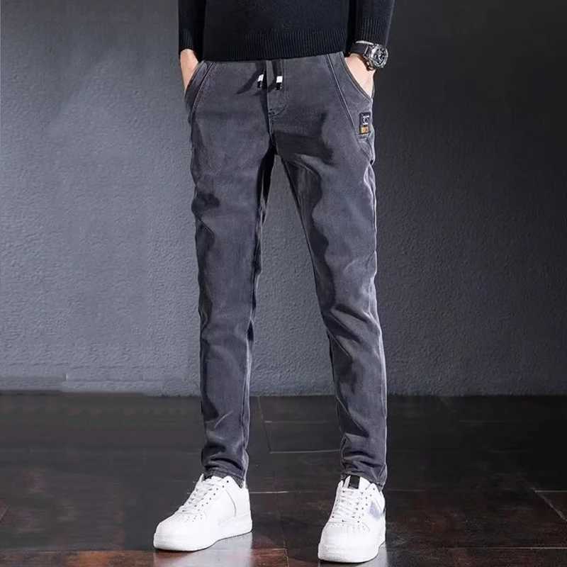 2024 Mens Comfortable Elastic Waist Denim Pants Plush Thermal Autumn Winter Harem Trousers Fashion Narrow Leg Gray Jeans Male J251030