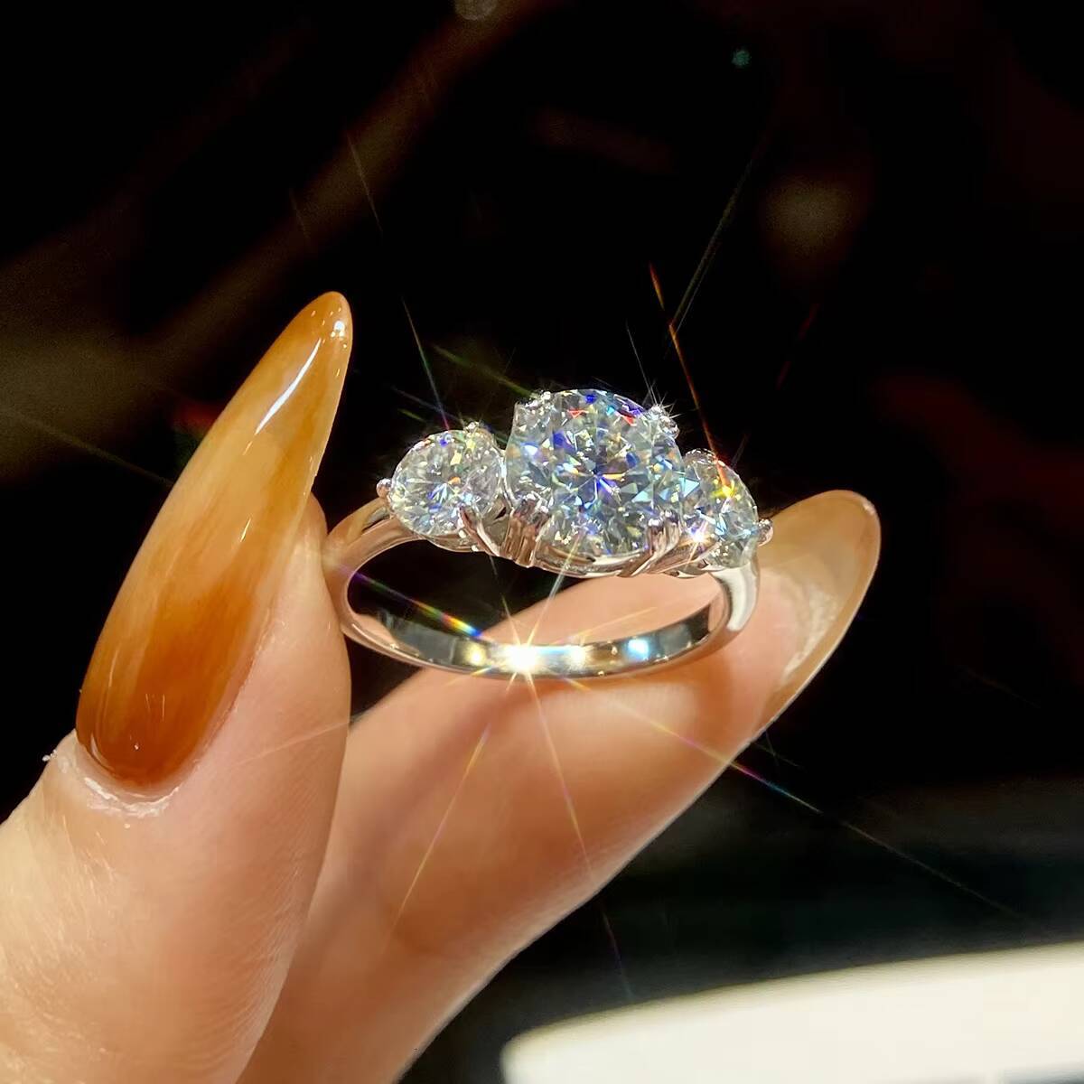 Fashion Women Moissanite Jewelry 925 Sterling Silver Rings Unique 3 Round Moissanite Diamond Ring for Women Luxury Wedding