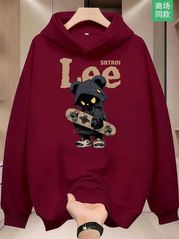 A family of three parentchild clothing autumn and winter sweaters cute cartoon pattern hoodiewarm family clothing outfittingT251030