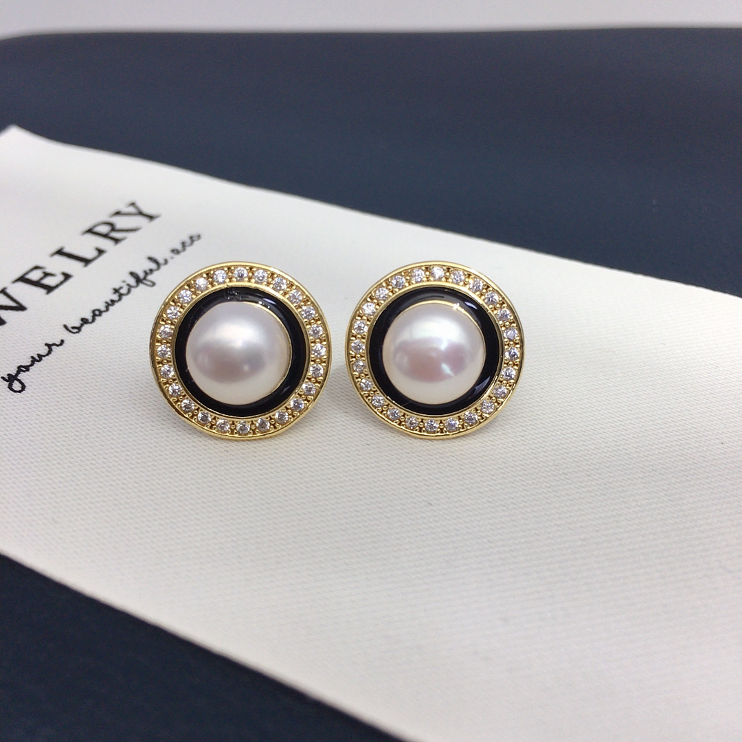 Designer earrings Luxury earrings Round textured zircon mother of pearl earrings for women free shipping birthday gift to girls gold earrings