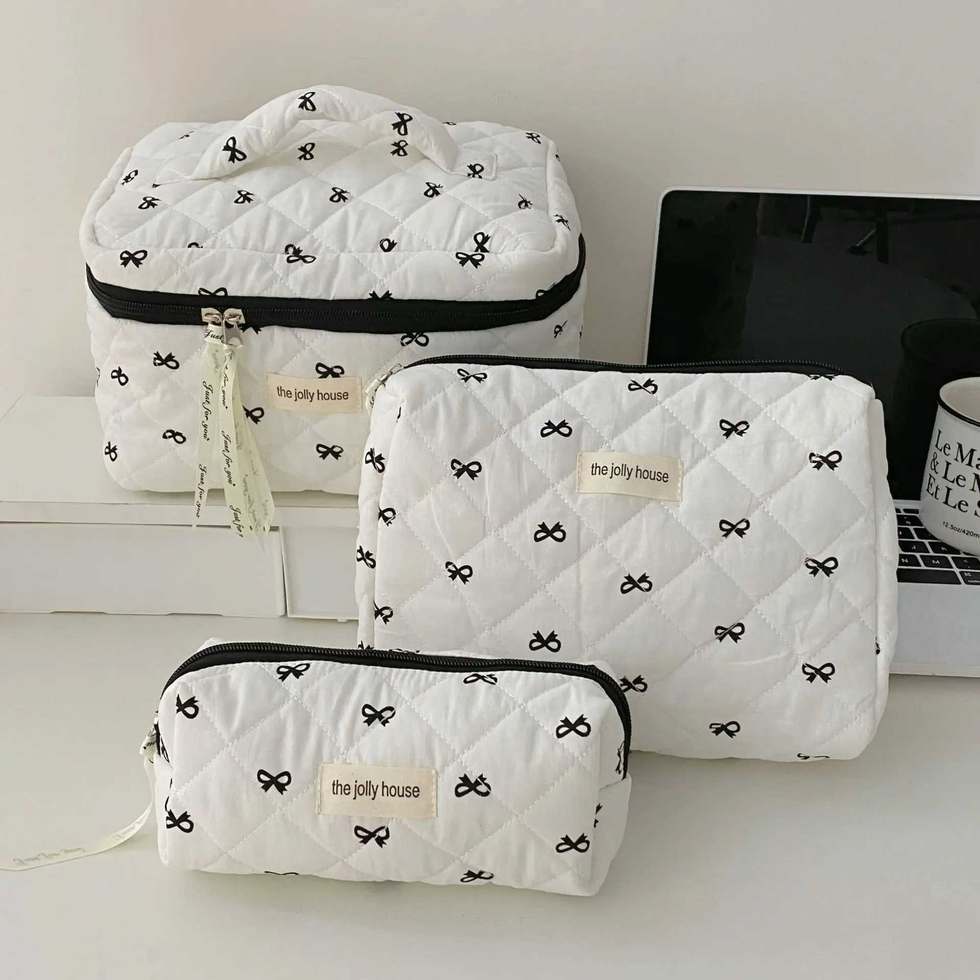Fashion Cherry Tote Women Makeup Bag Portable Cute Ladies Cosmetic Toiletry Storage Pouch Handbag Cotton Quilted Zipper Bag J251115