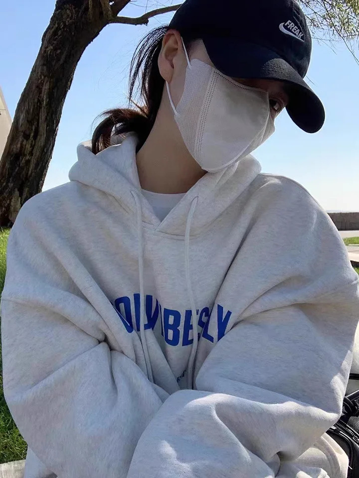 Korean Fashion Loose Sweater Women Autumn Winter 2025 Long Sleeve Hooded Shirt Letter Print Pullover Tops Casual Sweatshirts 251030