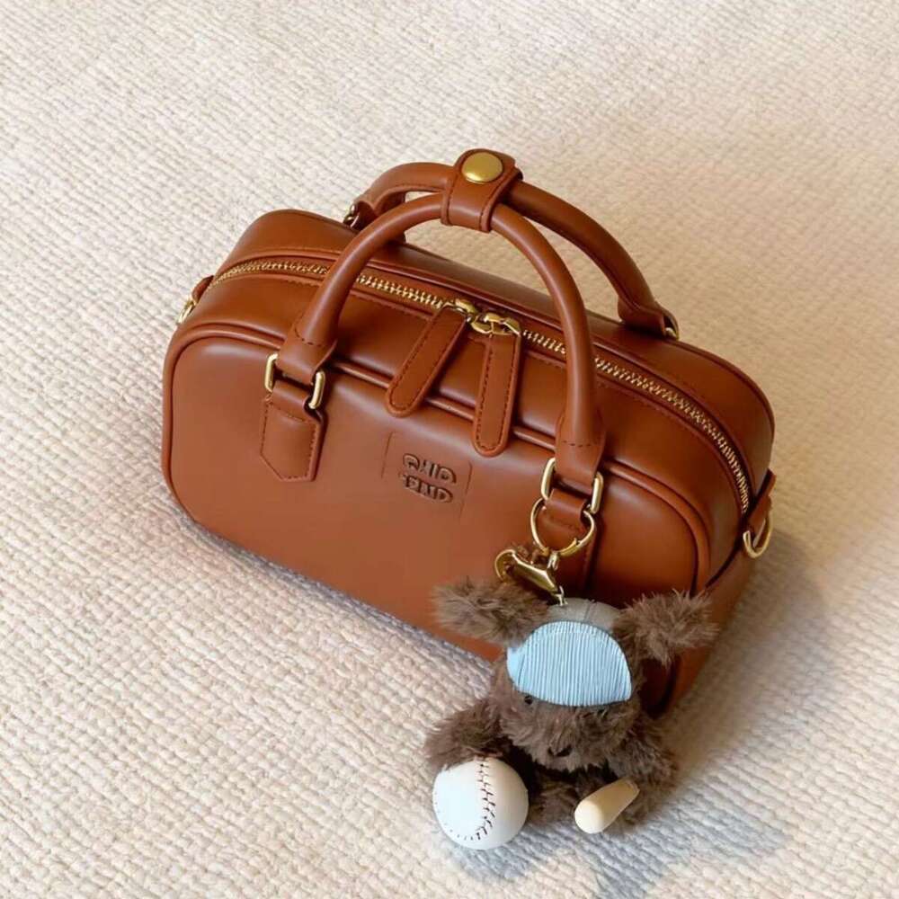 Nanfeng Chio2nd Latte House Pillow for Women, Office Commute Handbag, Versatile Single Shoulder Crossbody Small Bag