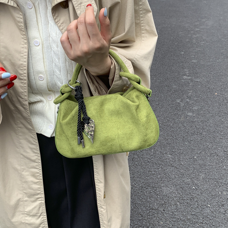 New Fashion Retro Matte Handbag Flip Fur Fashion Design Cloud Bag Korean Fold Single Shoulder Commuter Crossbody Bag Designer Bag