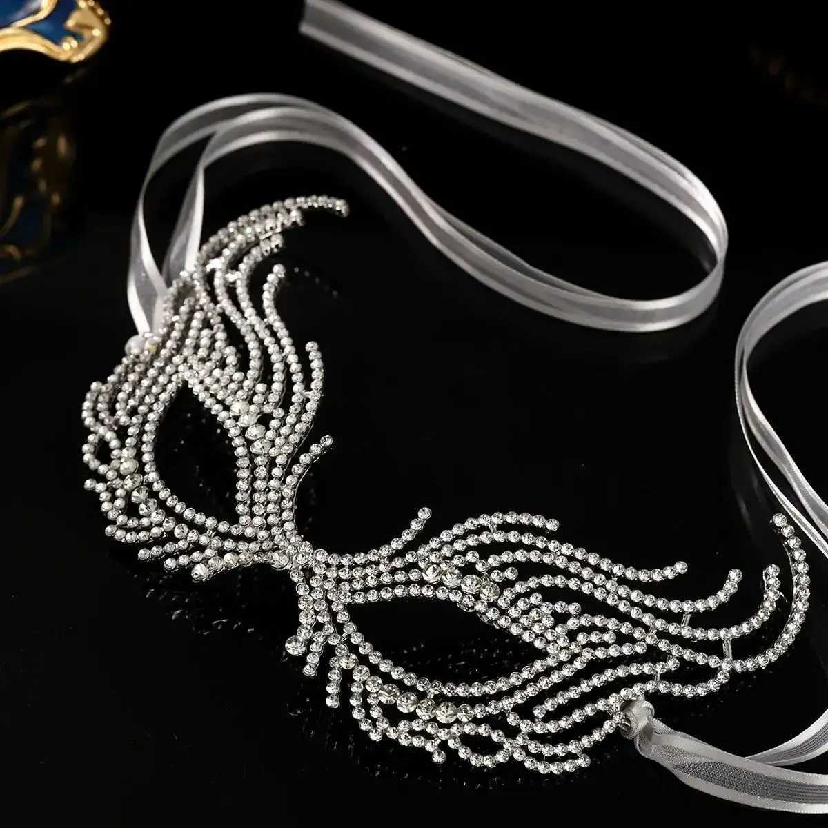 Forest Fairy Split Diamond Mask Halloween Party Womens Fox Mask Luxury Handcrafted Jewelry Accessories As GiftsW251029